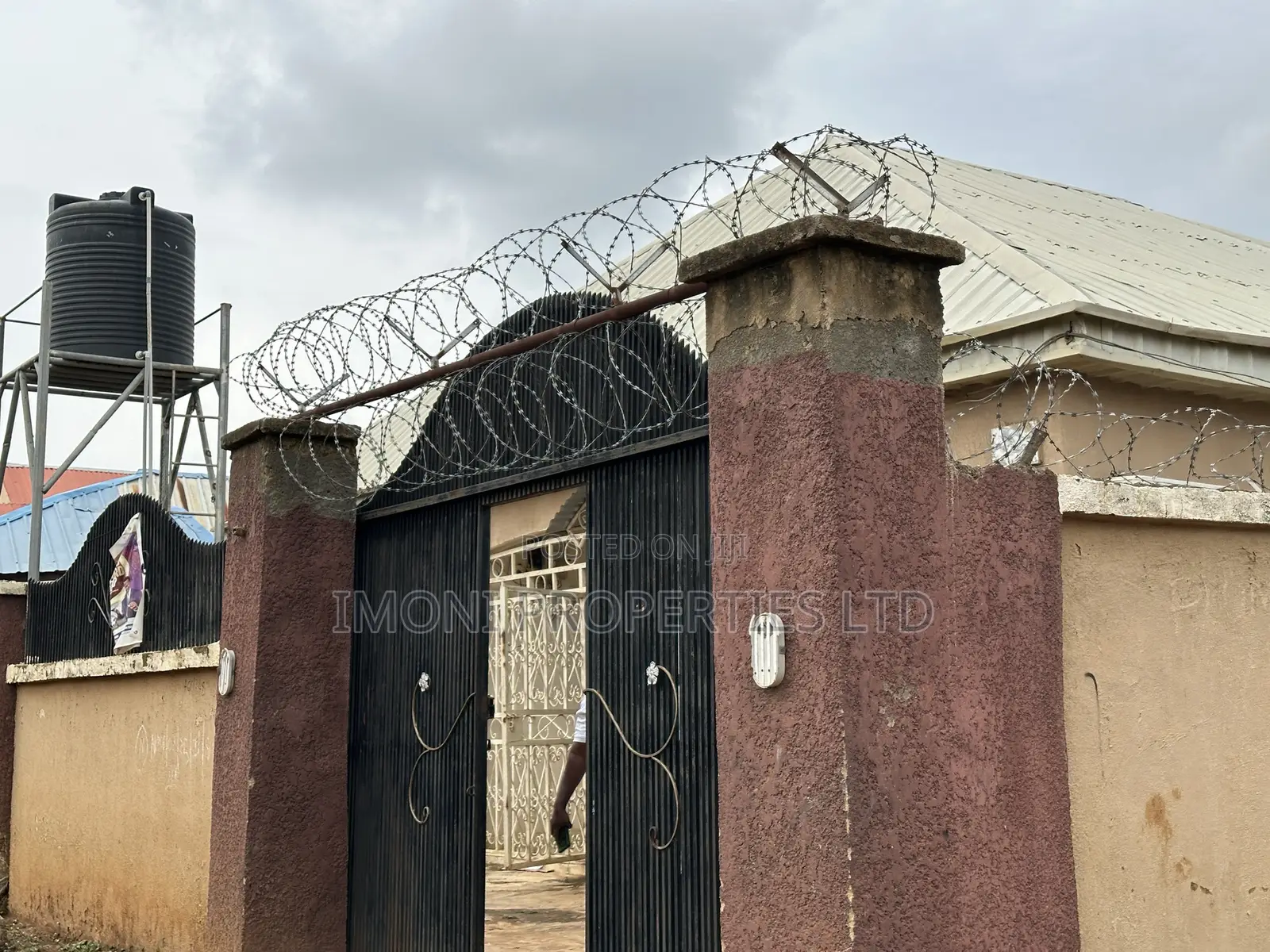 3bdrm Bungalow in Obasajo Road, Dutse-Alhaji for rent