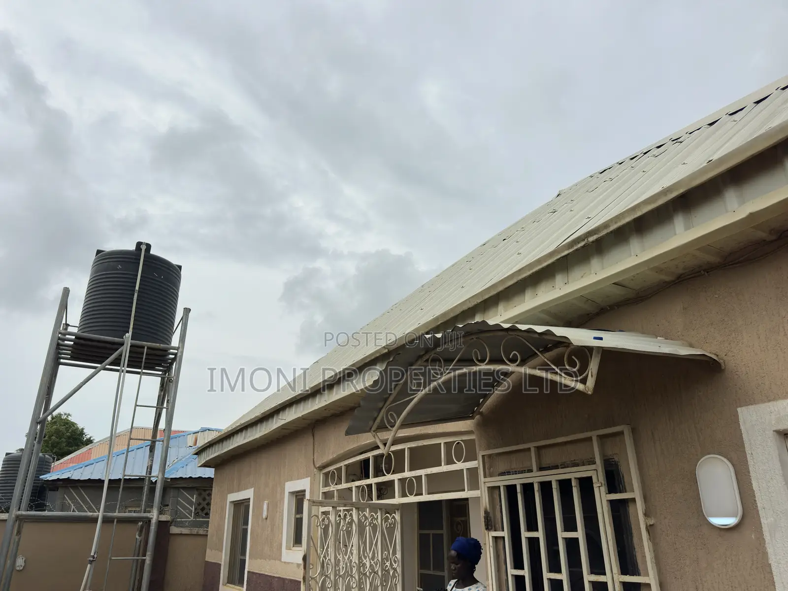 3bdrm Bungalow in Obasajo Road, Dutse-Alhaji for rent