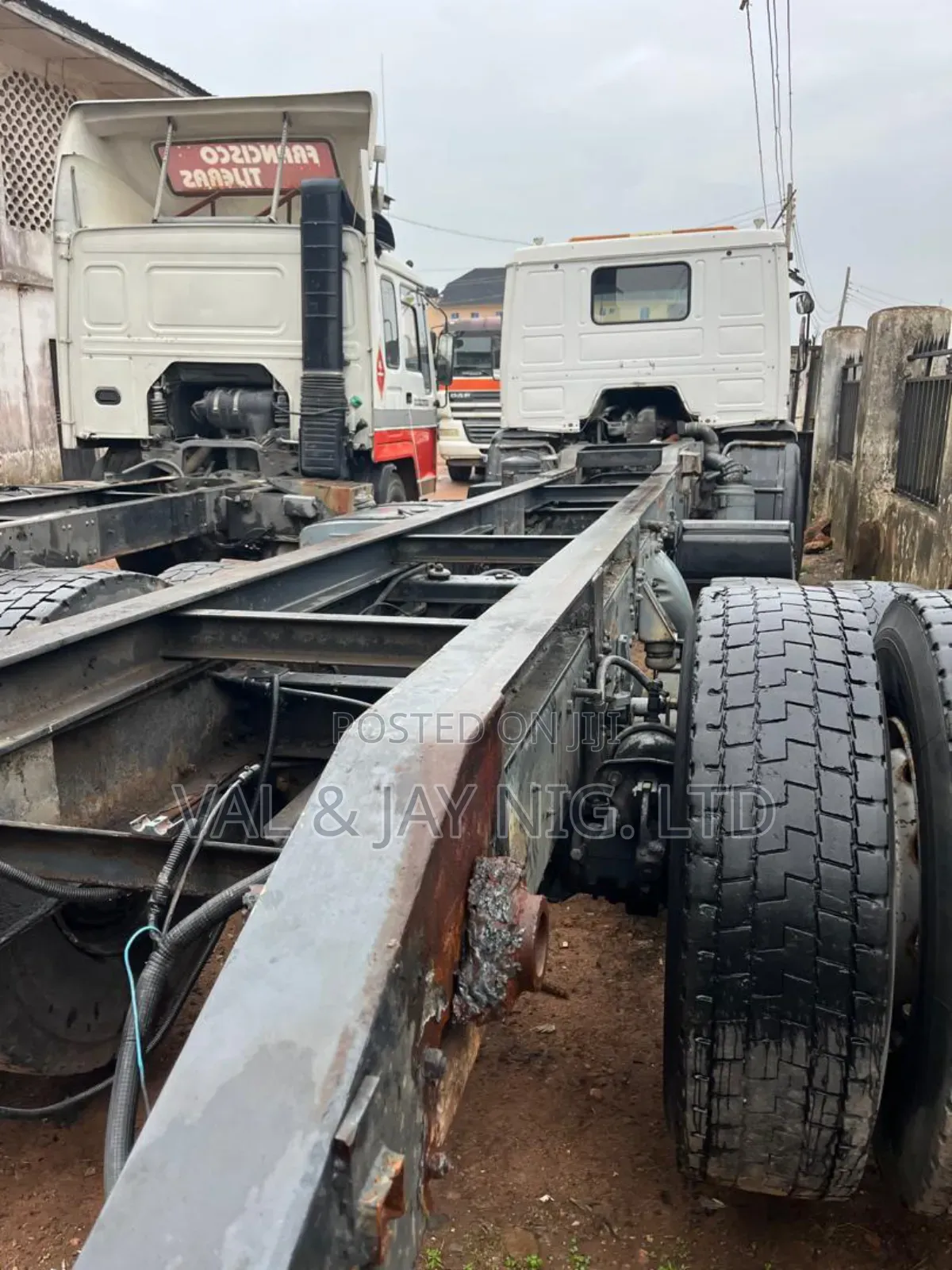 Scania 113 Rigid Truck 10 Tyres - 26 Ft Long - Foreign Use