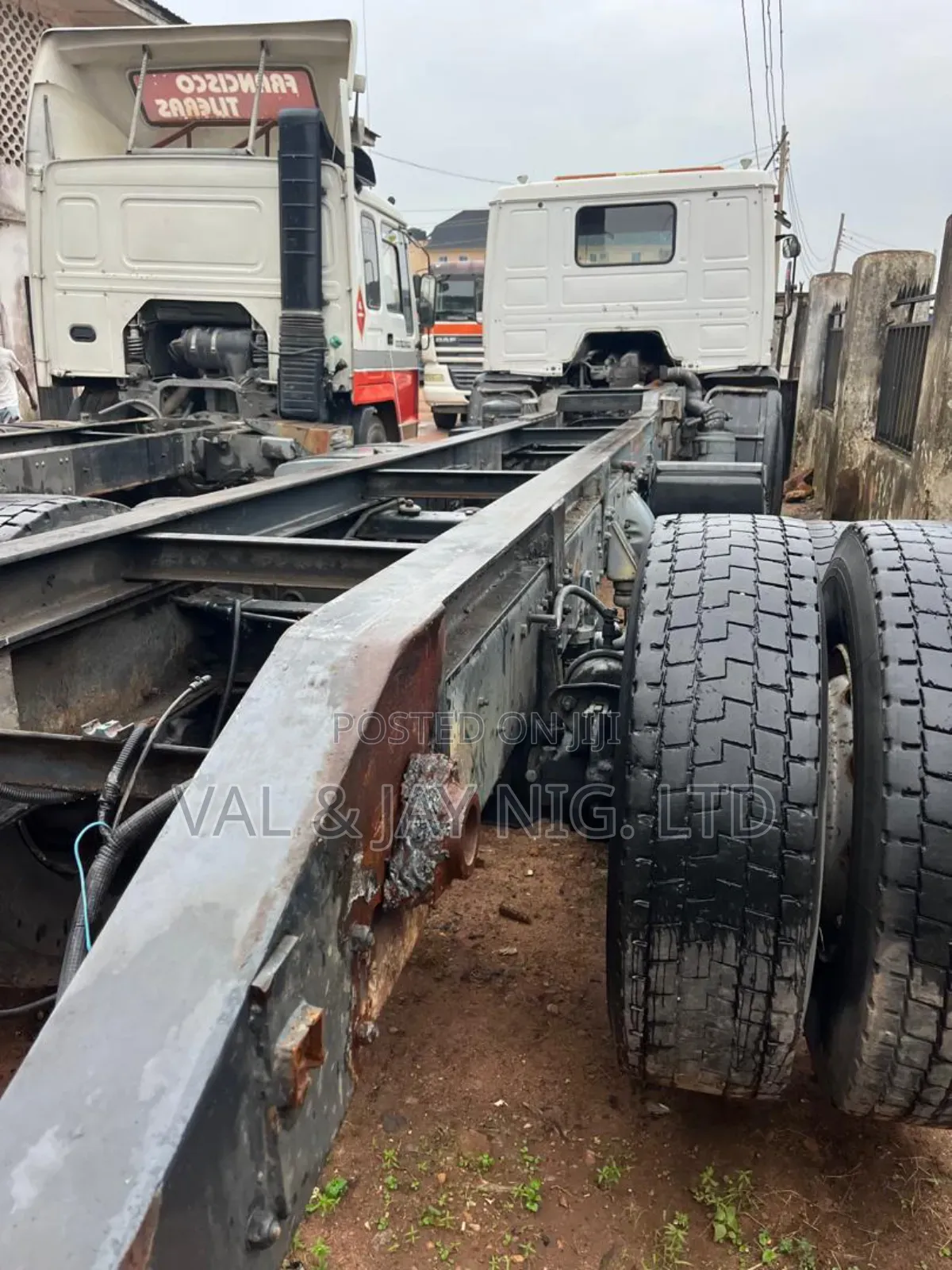 Scania 113 Rigid Truck 10 Tyres - 26 Ft Long - Foreign Use