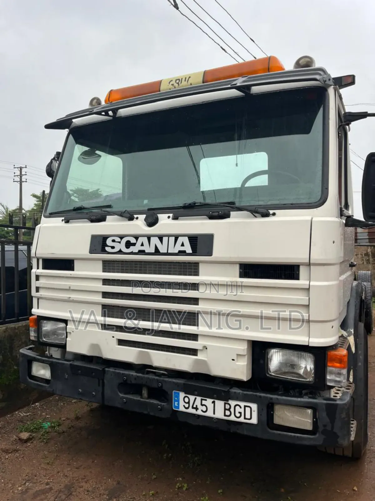 Scania 113 Rigid Truck 10 Tyres - 26 Ft Long - Foreign Use