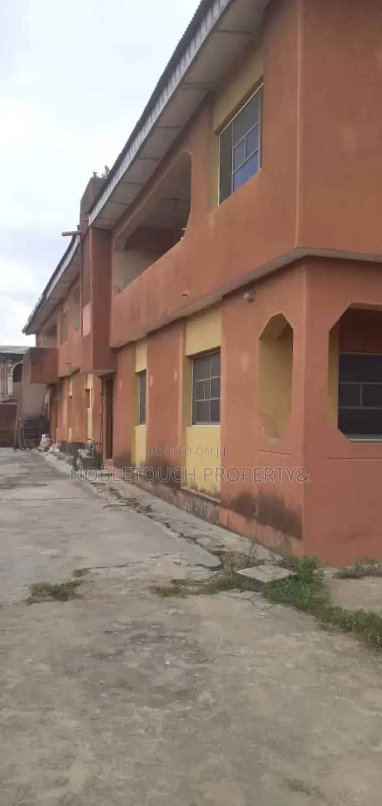 3bdrm Block of Flats in Agbe Road, New Oko for sale