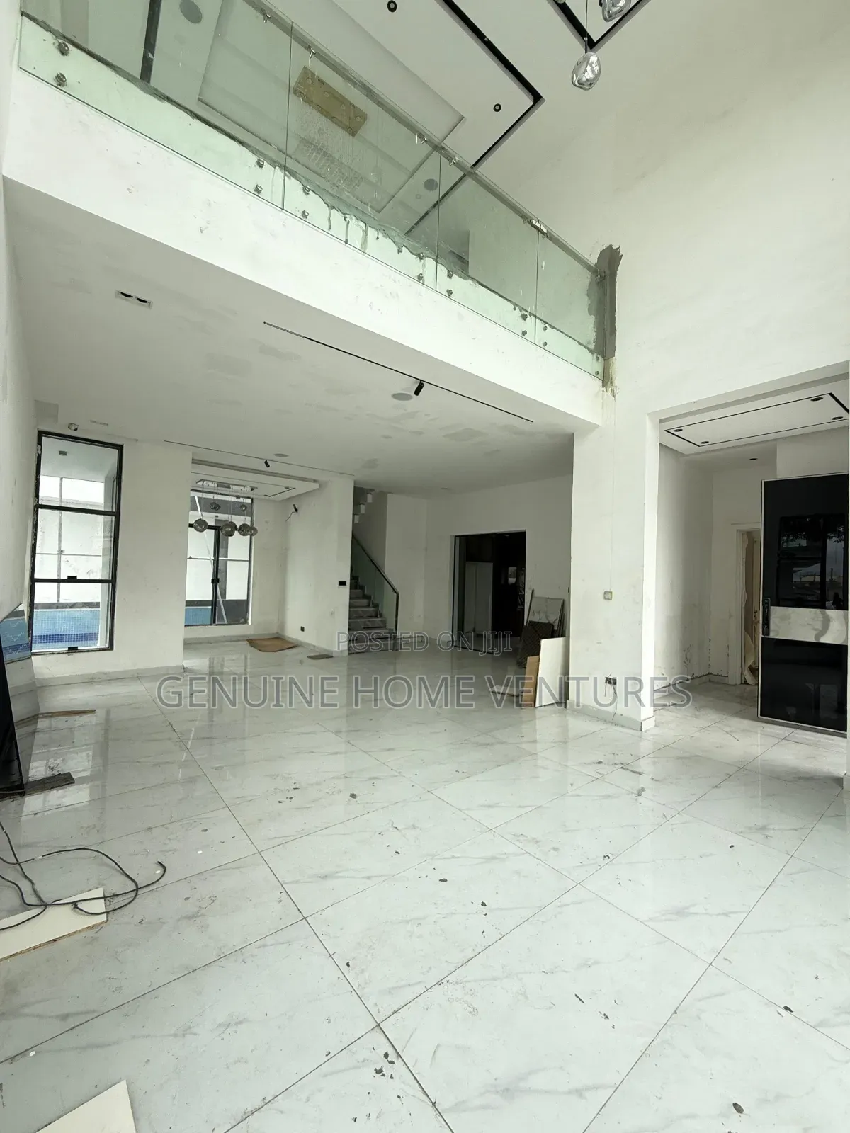 5bdrm Duplex in Osapa Lekki for sale
