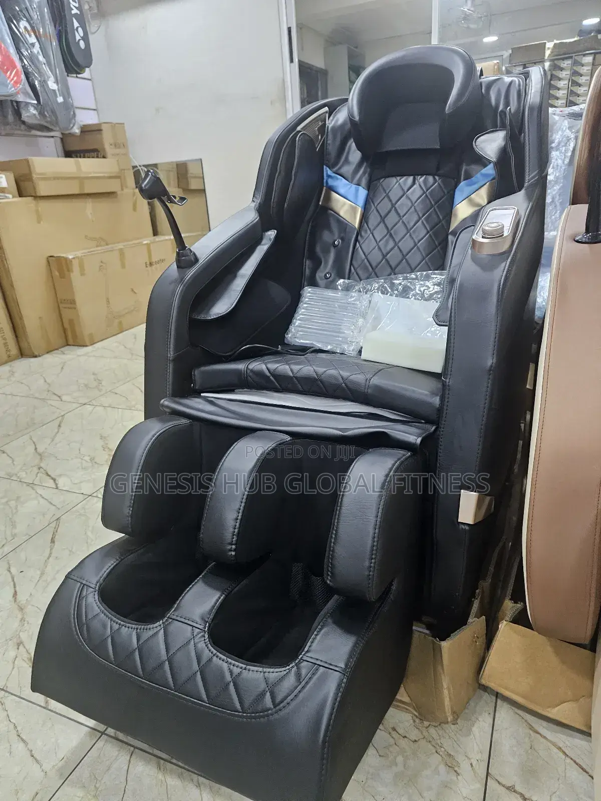 Brand New Luxury Massage Chair Q891