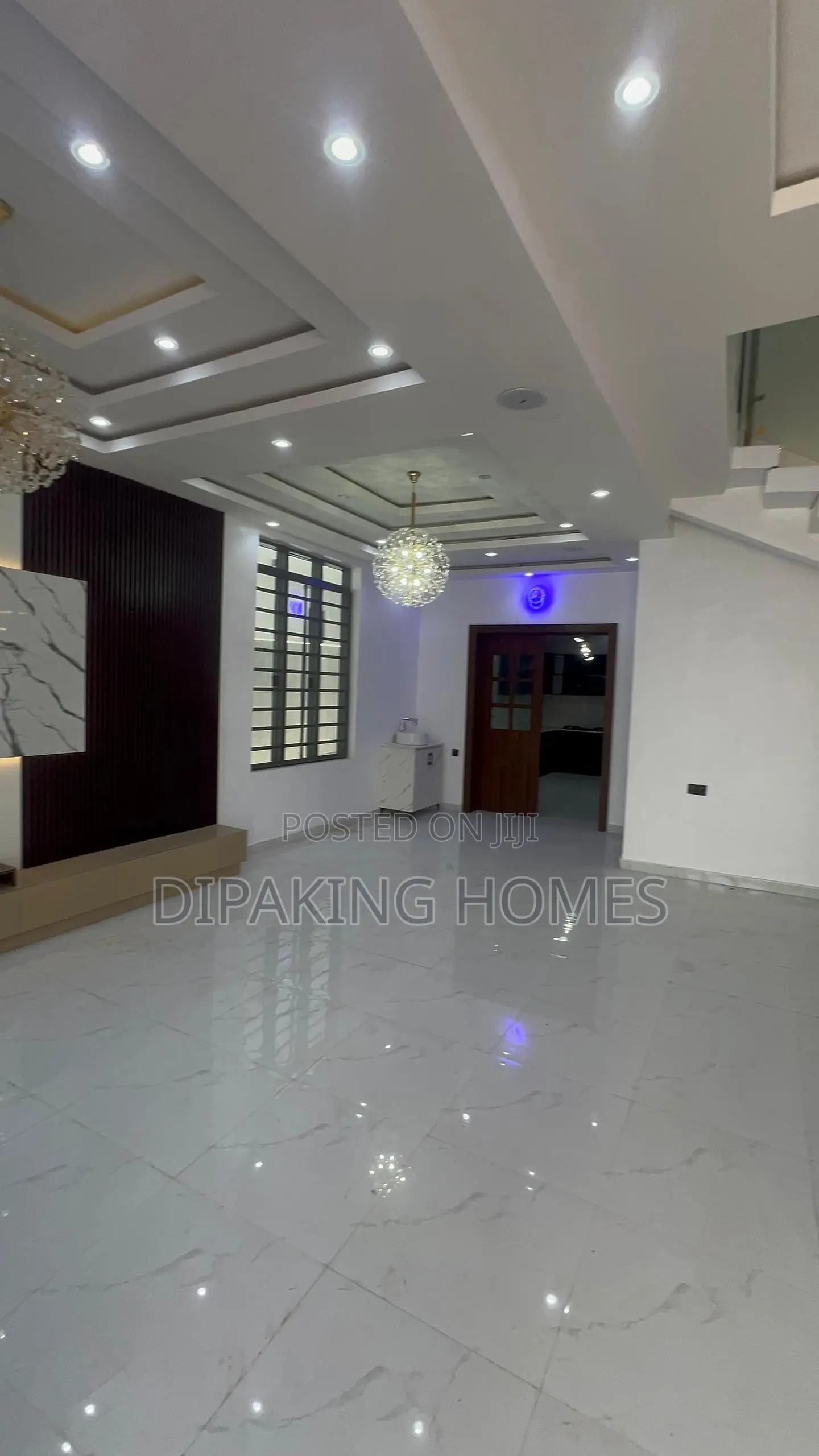5bdrm Duplex in Ogba for sale