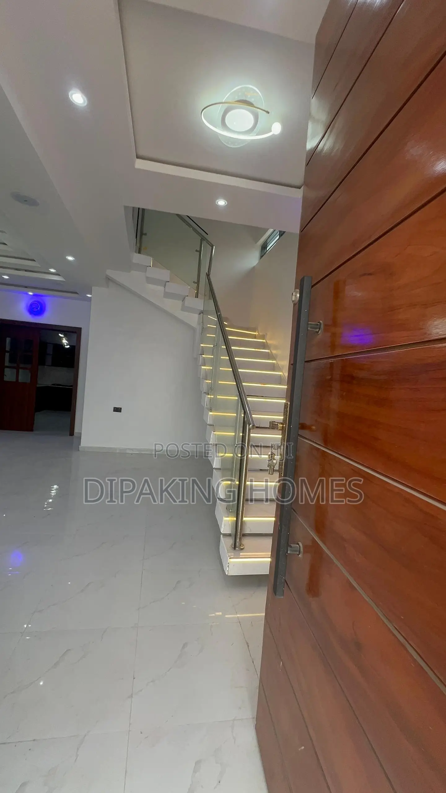 5bdrm Duplex in Ogba for sale