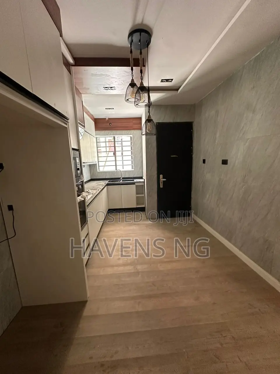 5bdrm Duplex in Zone 1 / Wuse for sale
