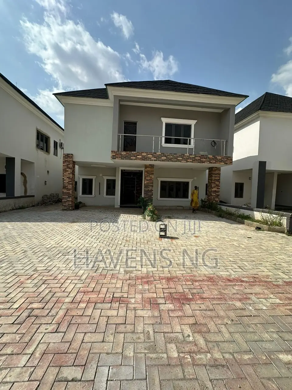 4bdrm Duplex in Jahi for sale