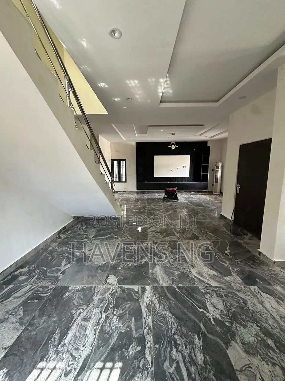 4bdrm Duplex in Jahi for sale
