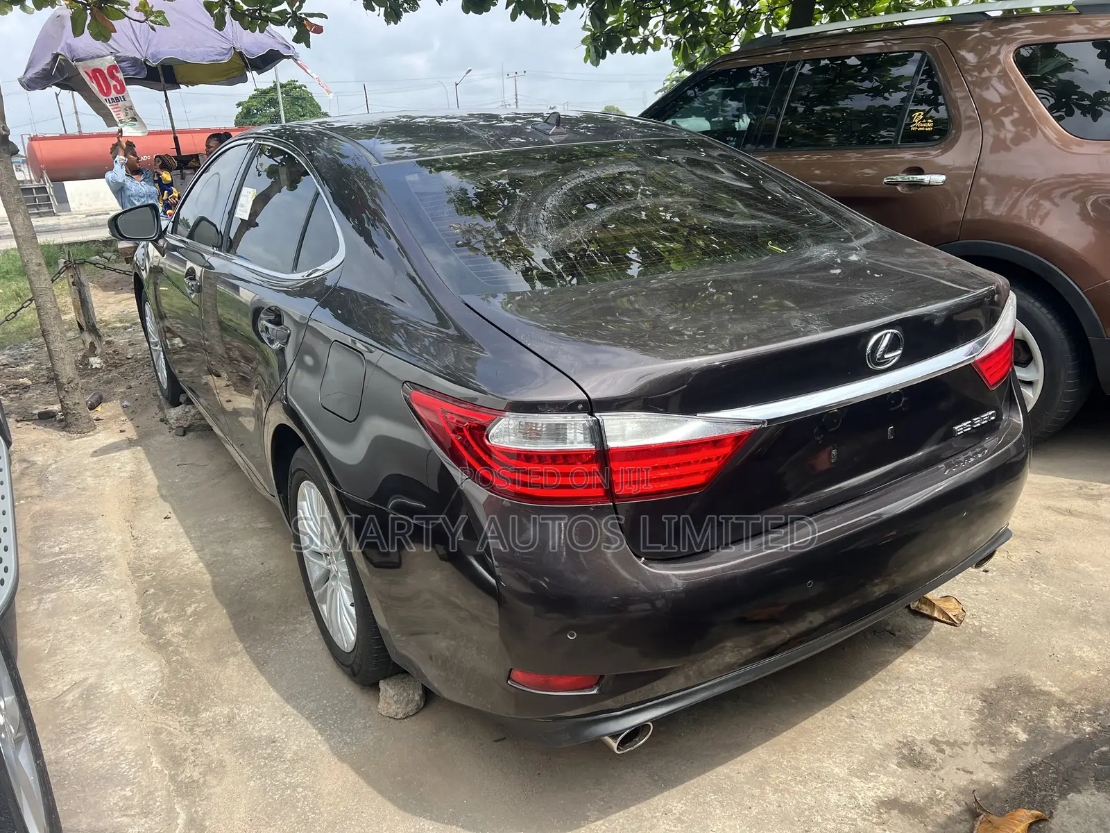 Lexus ES 2015 Brown