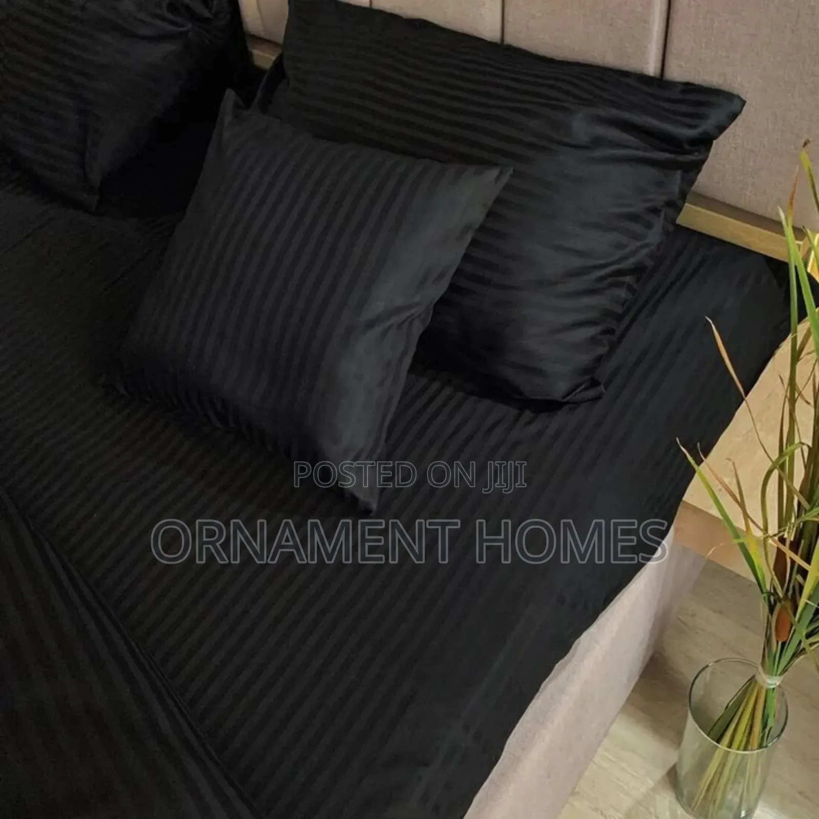 Duvetcover Bedsheet And Pillowcases