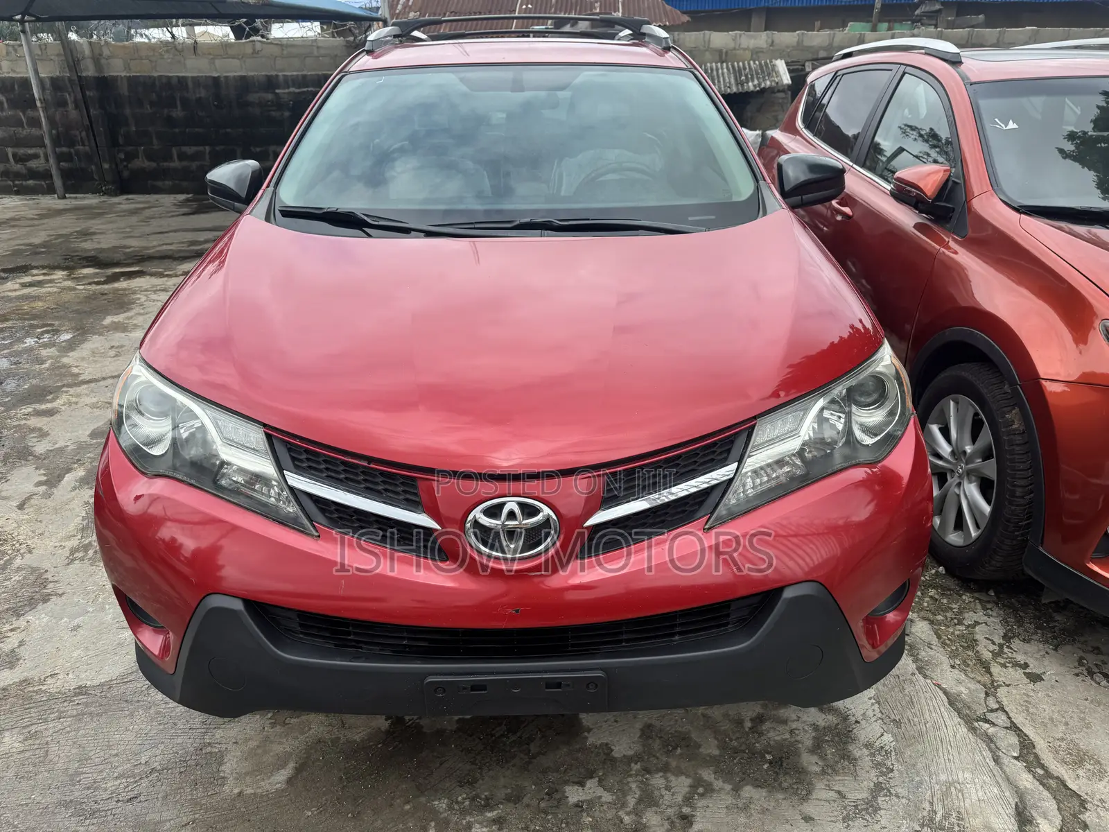 Toyota RAV4 LE FWD (2.5L 4cyl 6A) 2013 Red