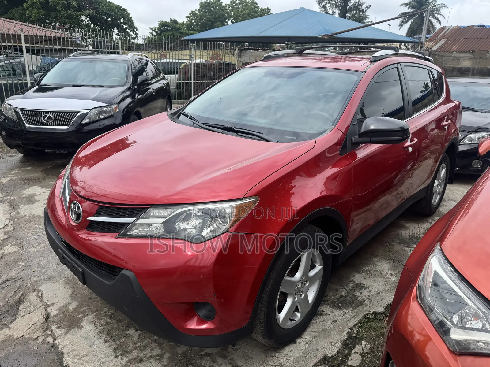 Toyota RAV4 LE FWD (2.5L 4cyl 6A) 2013 Red