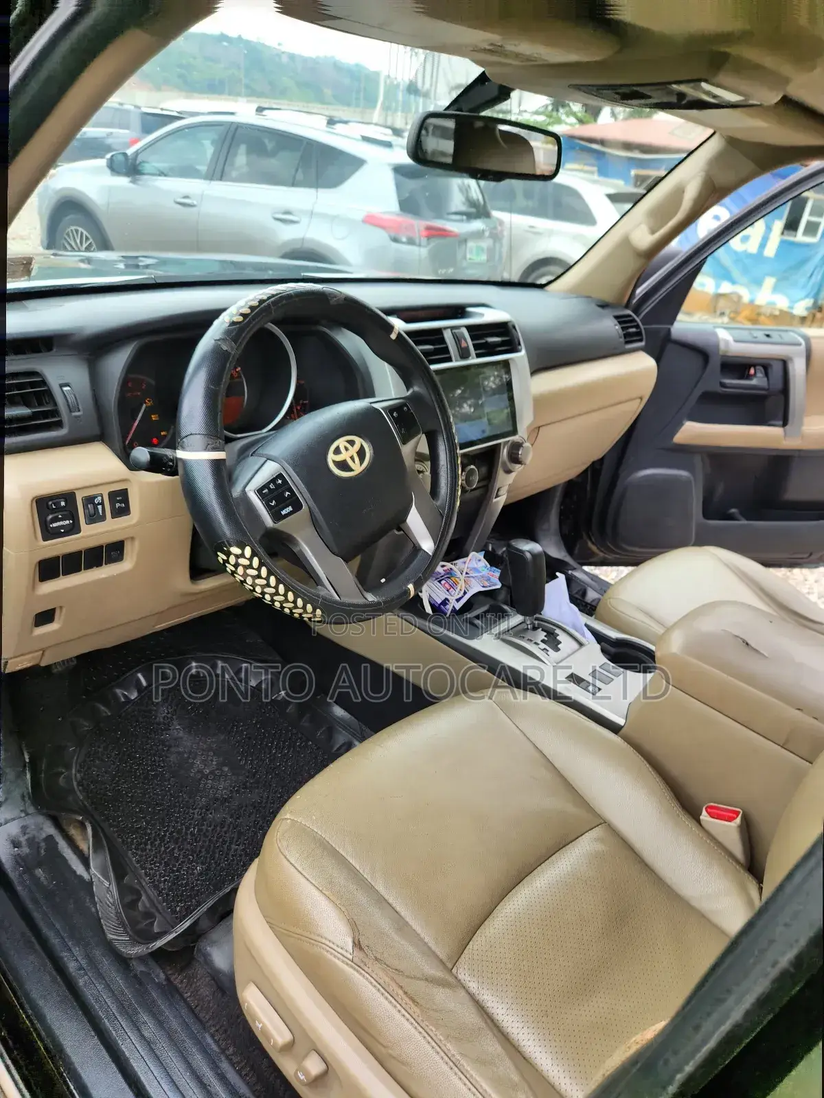 Toyota 4-Runner SR5 4WD 2011 Black