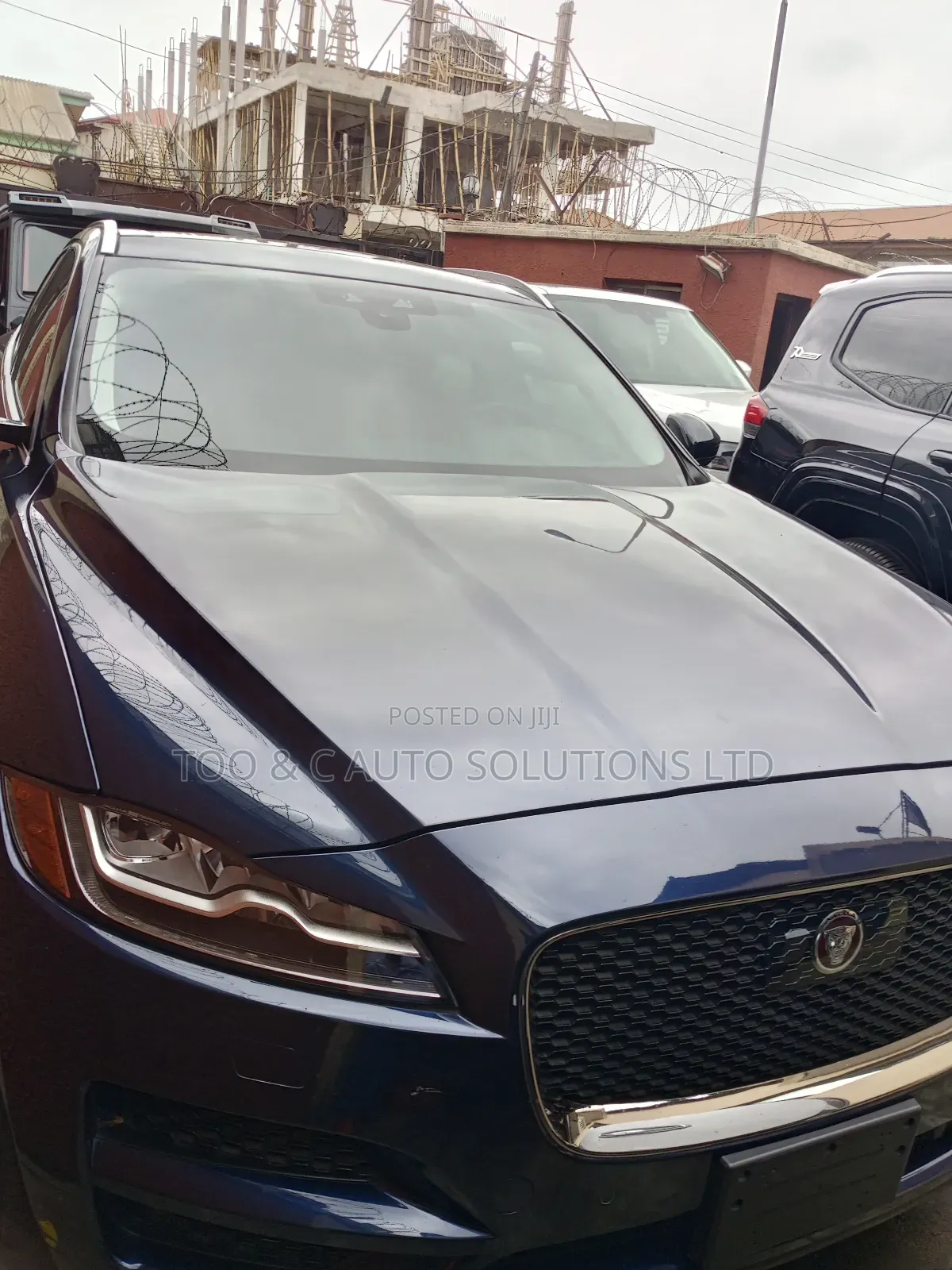 Jaguar F-Pace 30t Premium AWD 2019 Blue