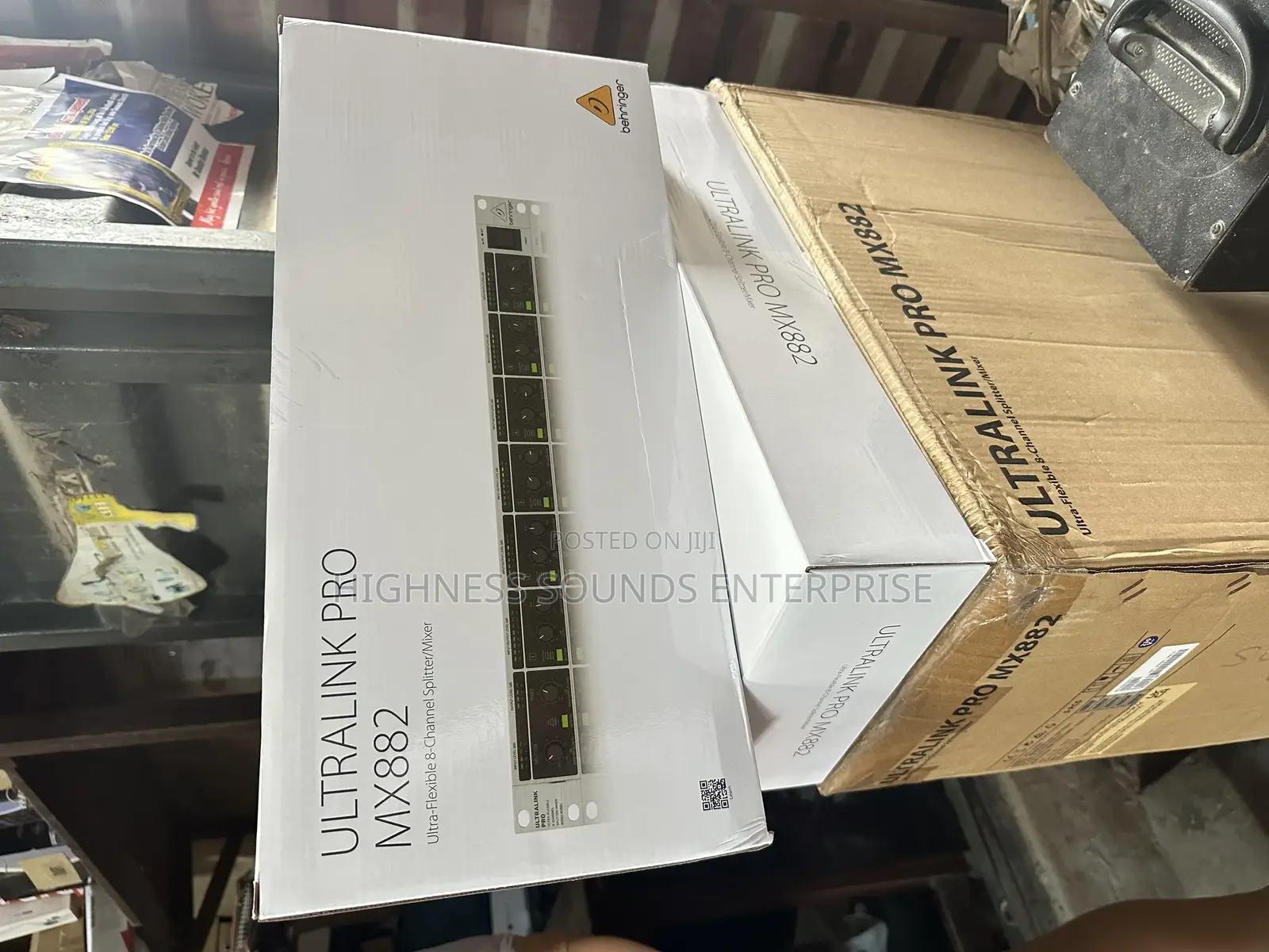 Behringer Ultralink Pro Mx882