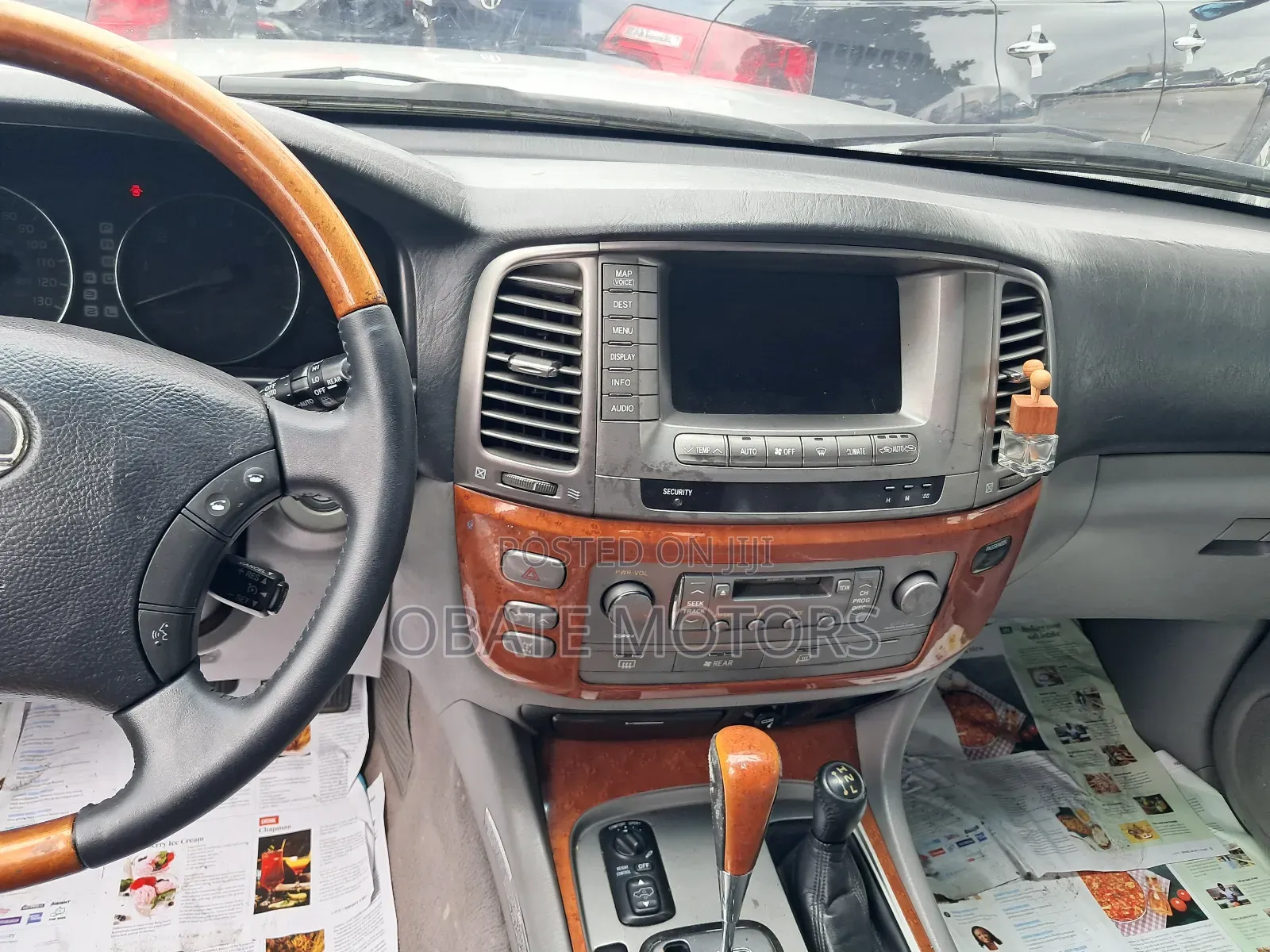 Lexus LX 2015