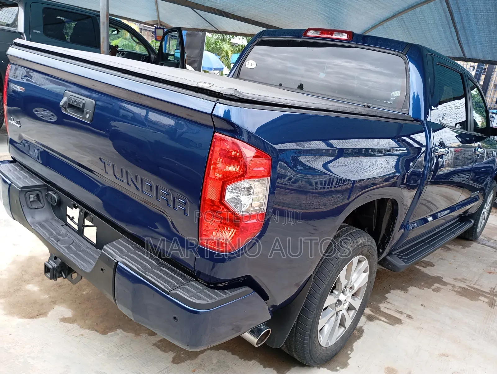 Toyota Tundra 2015 Blue