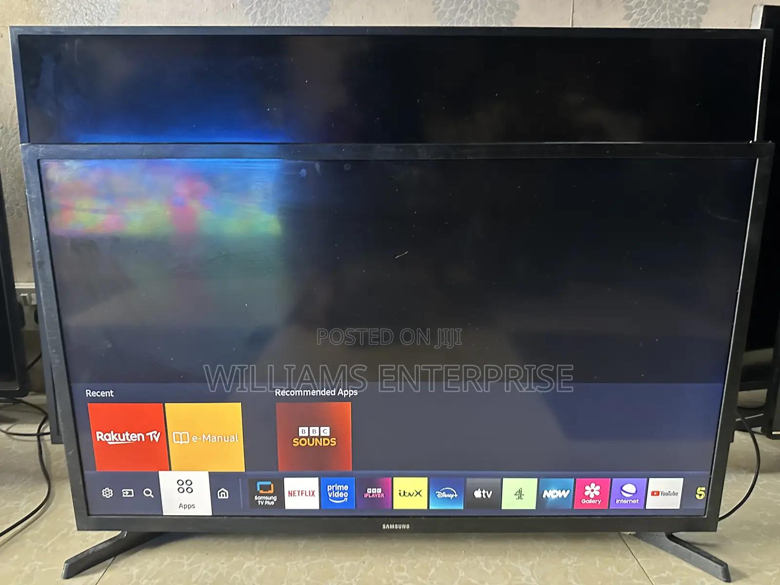 Samsung 32-Inch Hd Ready Smart Tv With Led Display