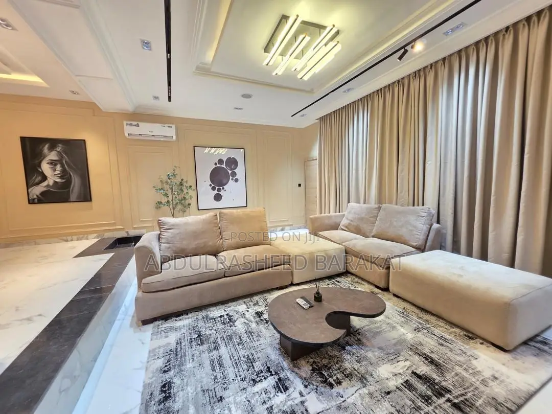 Luxury and Spacious One Bedroom Apartment