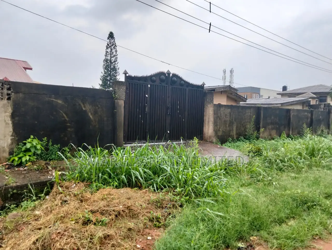 For Sale, a Plot + an Old Building in Fed Low Cost Estate