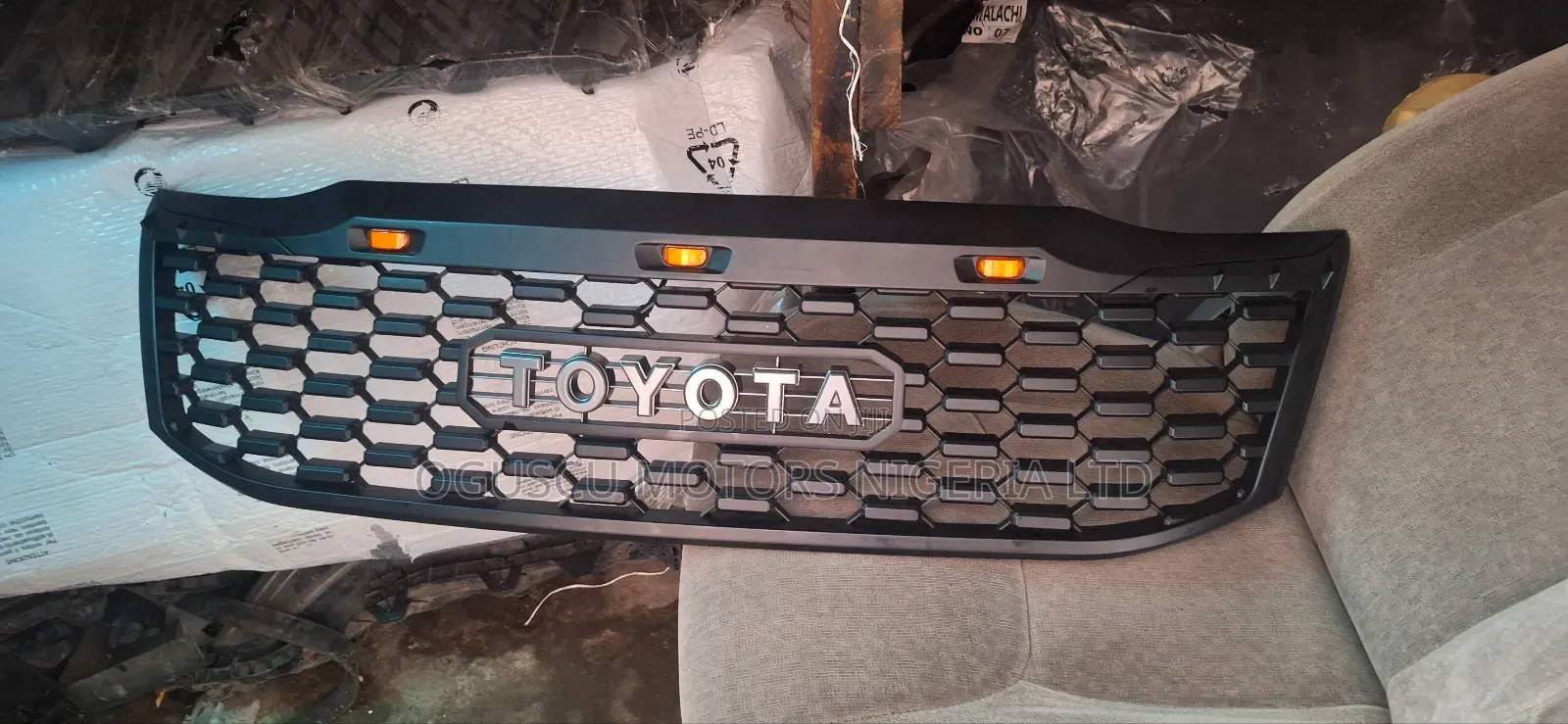 Front Grille Hilux 2012-2013 Model Latest Design With Toyota