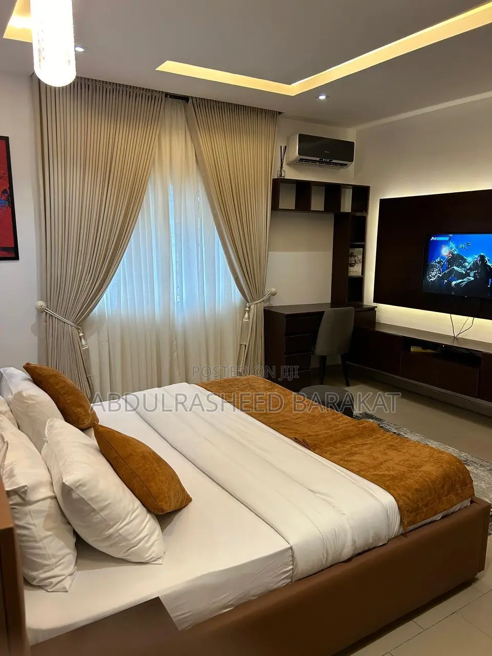 Luxury Three Bedroom Apartment