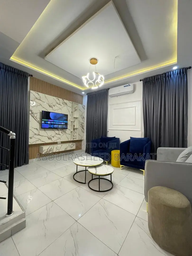 Luxury Two Bedroom Apartment It Can Also Go as One Bed