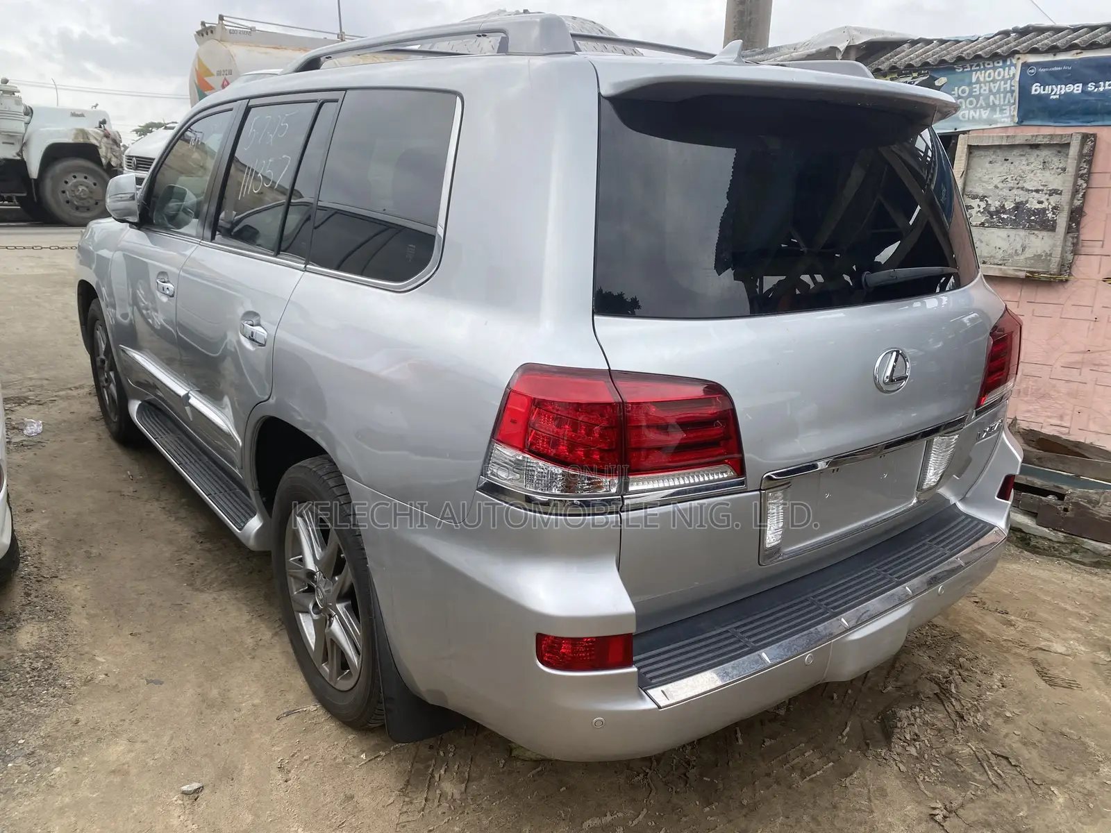 Lexus LX 570 AWD 2013 Gray
