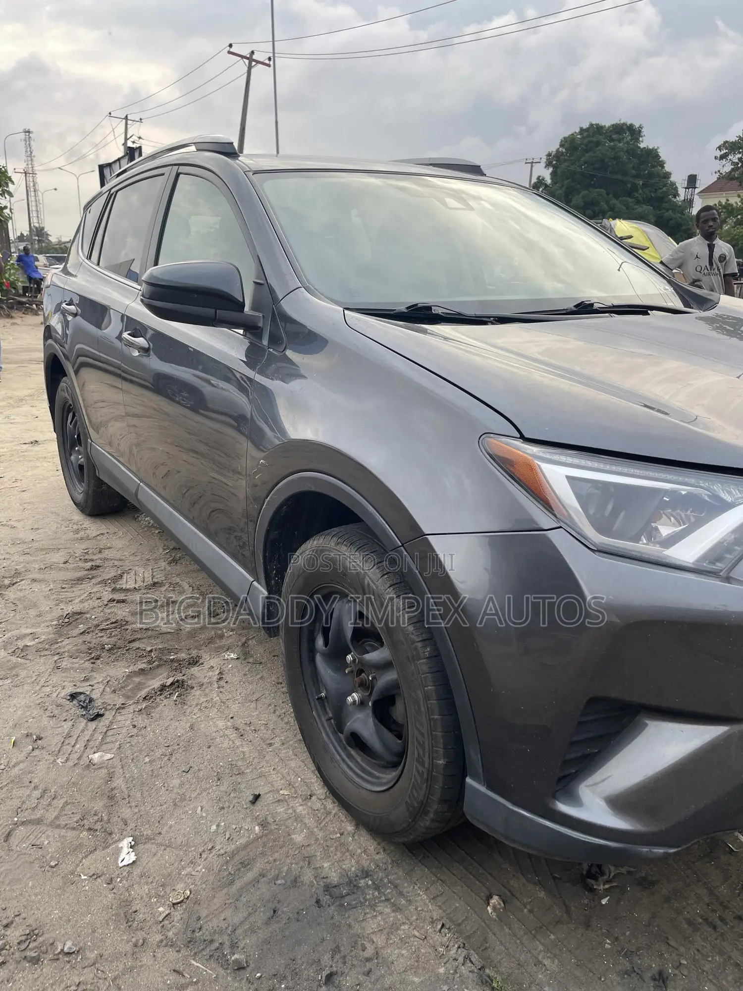Toyota RAV4 LE AWD (2.5L 4cyl 6A) 2017 Gray
