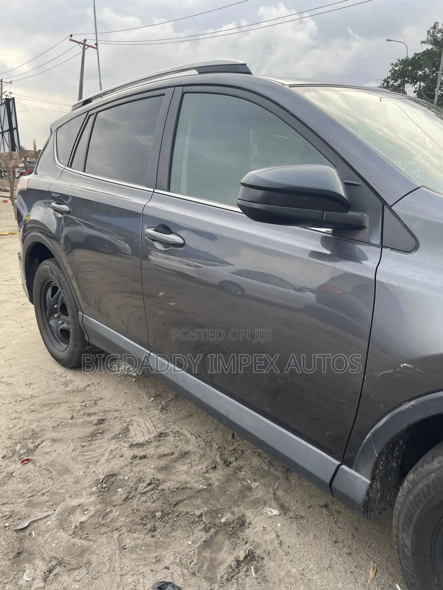 Toyota RAV4 LE AWD (2.5L 4cyl 6A) 2017 Gray