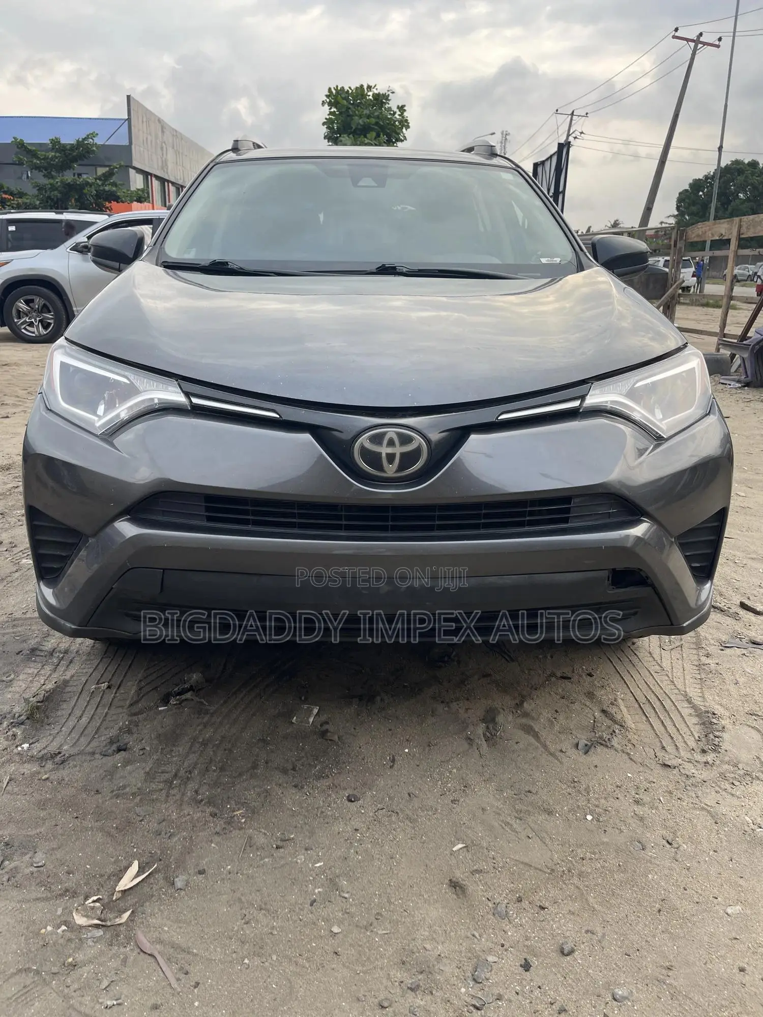 Toyota RAV4 LE AWD (2.5L 4cyl 6A) 2017 Gray