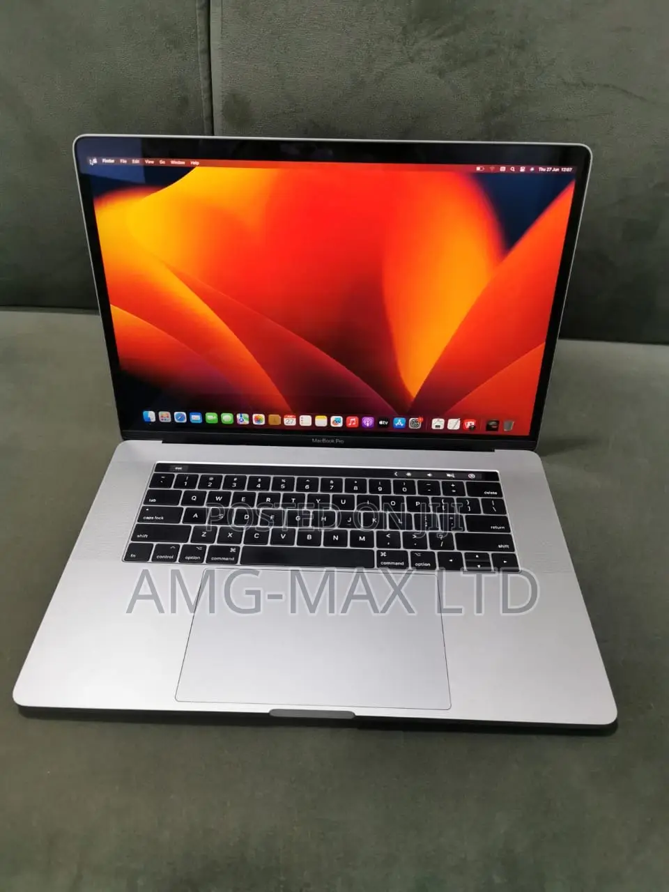 Laptop Apple MacBook Pro 2018 16GB Intel Core I7 SSD 512GB