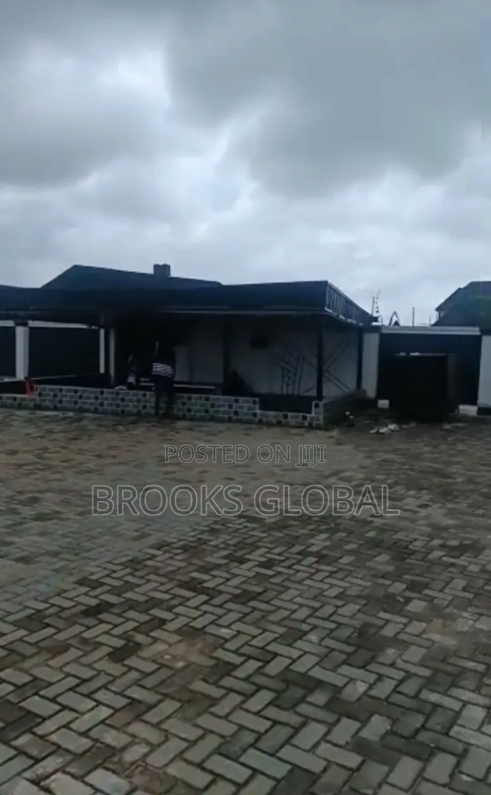 3bdrm Block of Flats in Benin City for rent