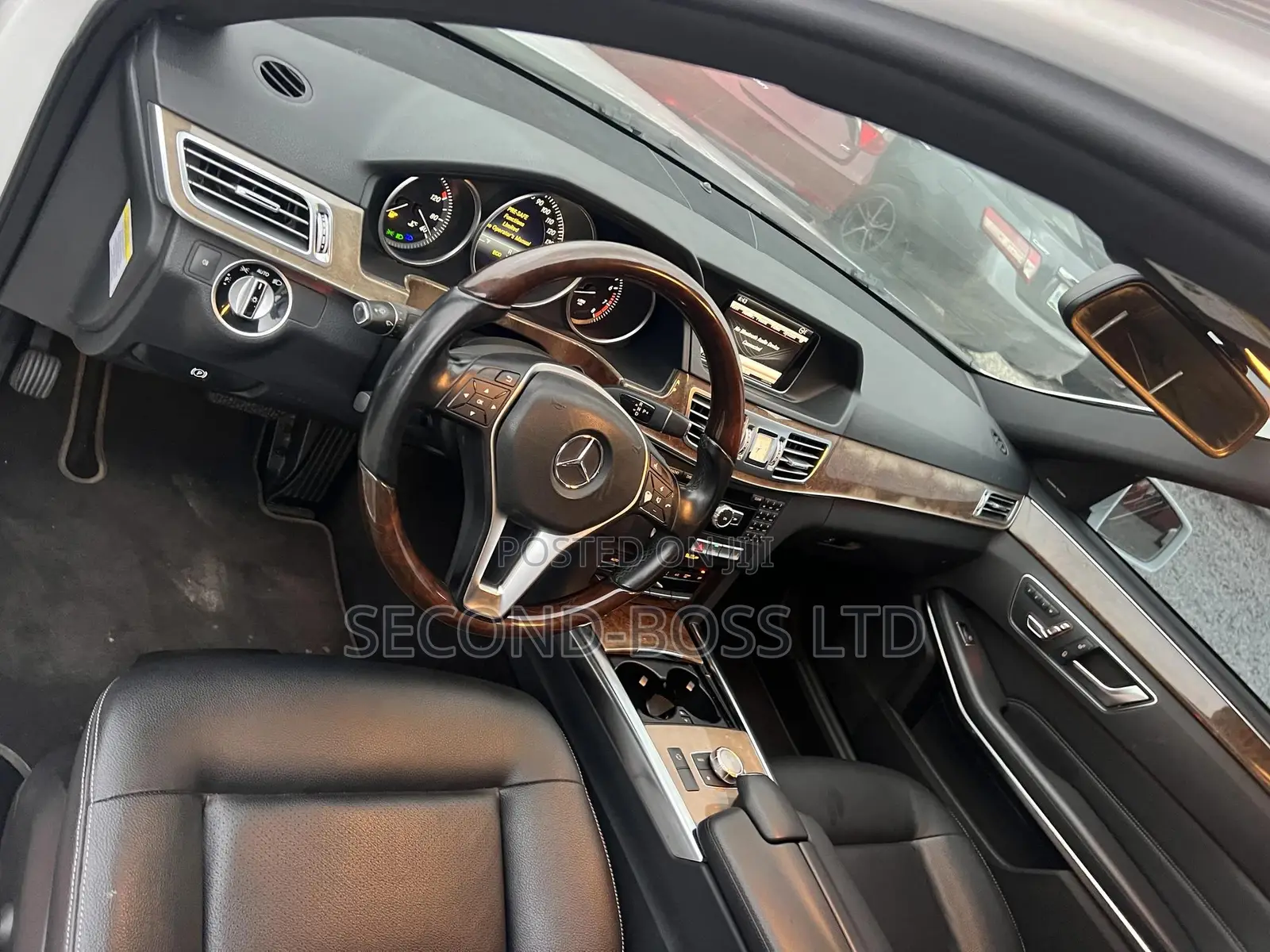 Mercedes-Benz E350 Base 4Matic Sedan AWD (3.5L 6cyl 7A) 2014 White