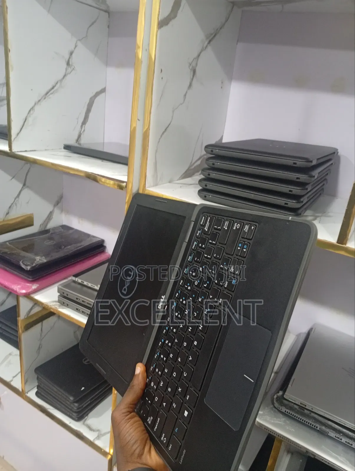 Laptop Dell Latitude 7390 4GB Intel Pentium SSD 60GB