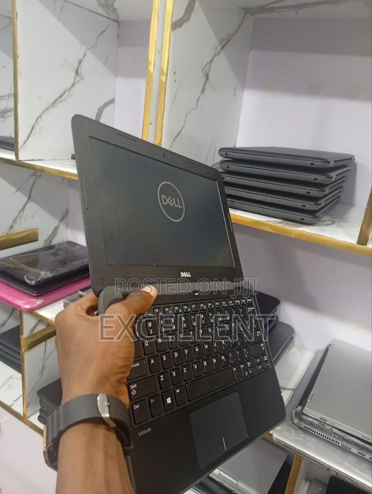 Laptop Dell Latitude 7390 4GB Intel Pentium SSD 60GB