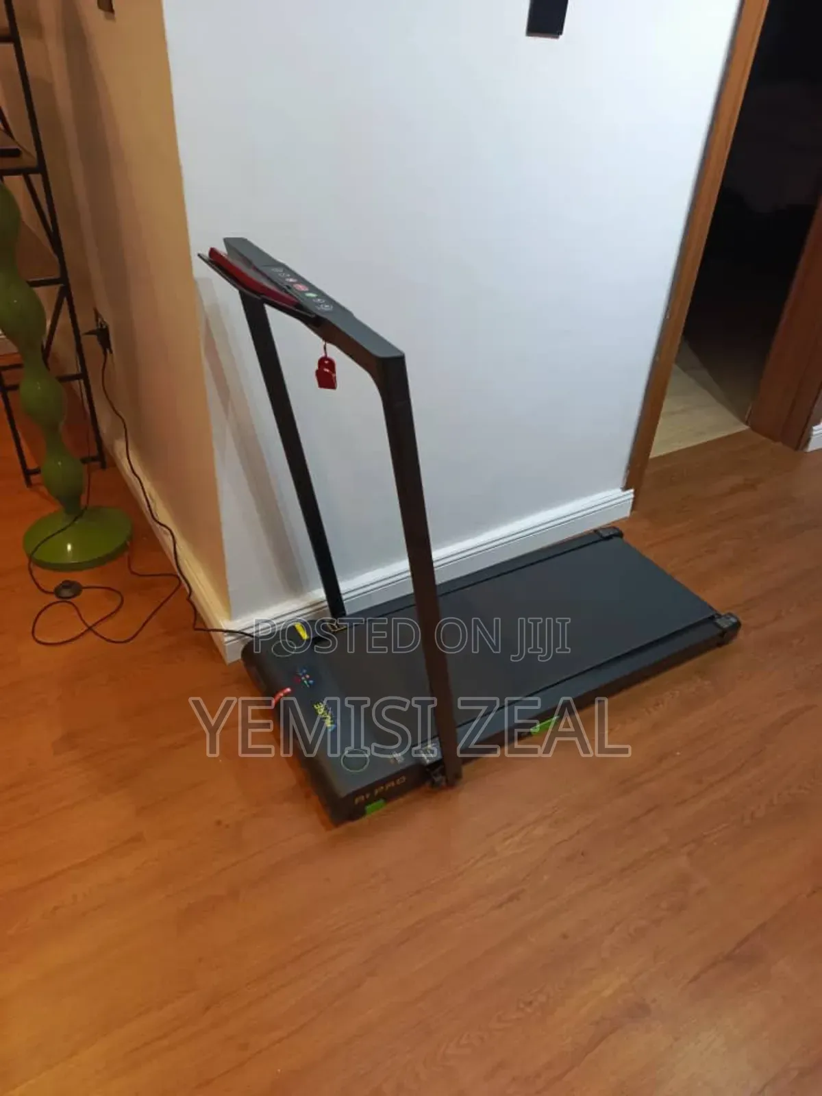 2.5hp With 130kg User Weight and Incline