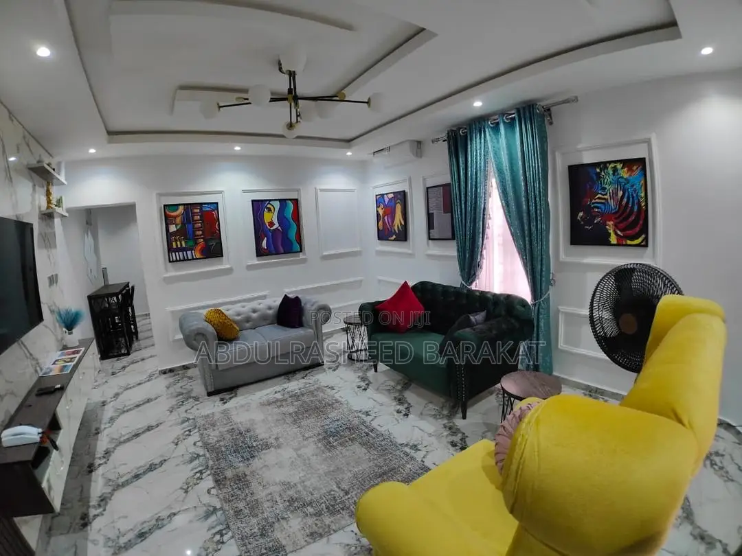 Luxury Spacious Two Bedroom Apartment