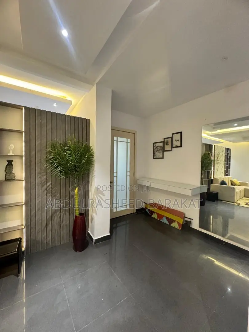 Luxury Spacious One Bedroom Apartment With Pool Gym