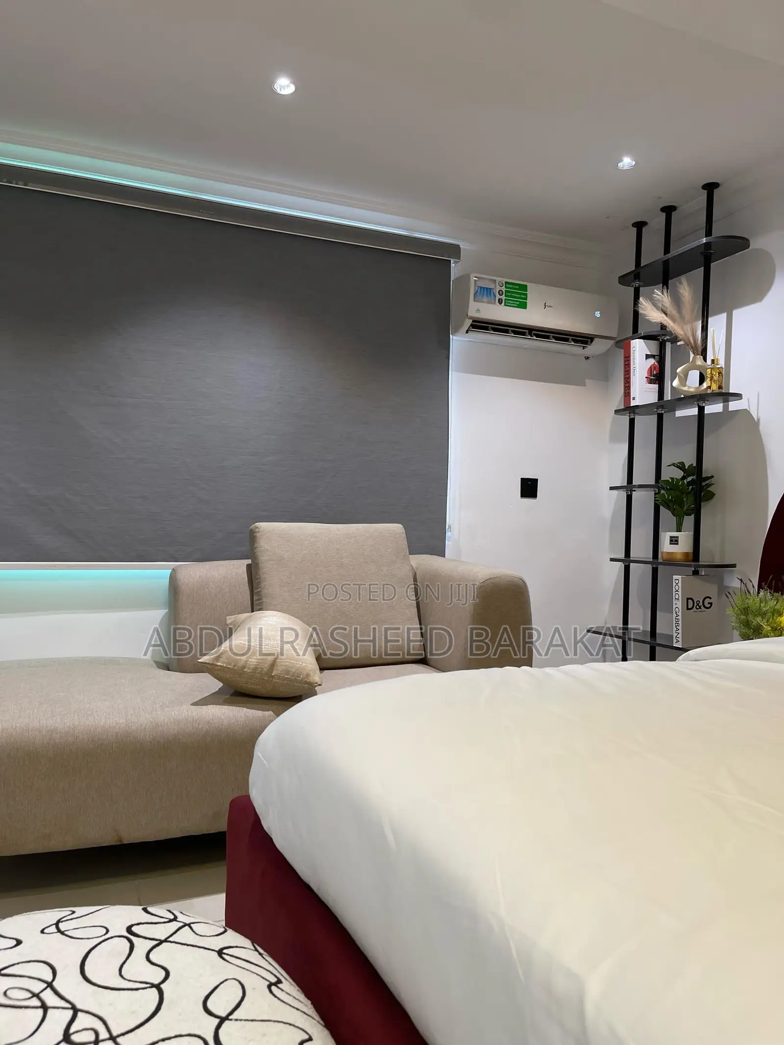 Luxury One Bedroom Apartment With Bathtub