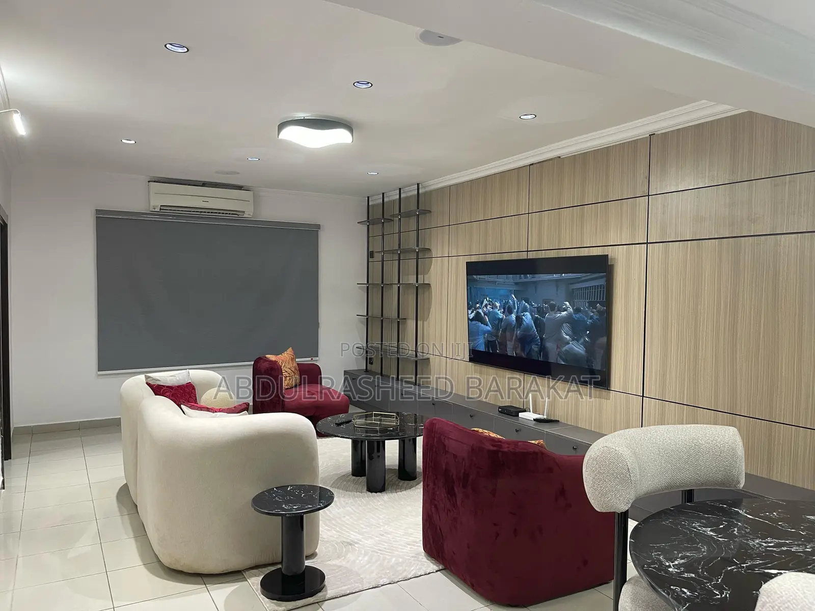 Luxury One Bedroom Apartment With Bathtub