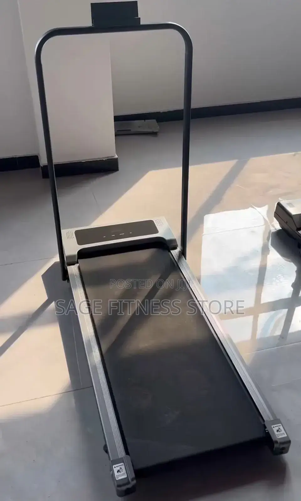 2.5hp Platform Treadmill With Bluetooth and Incline