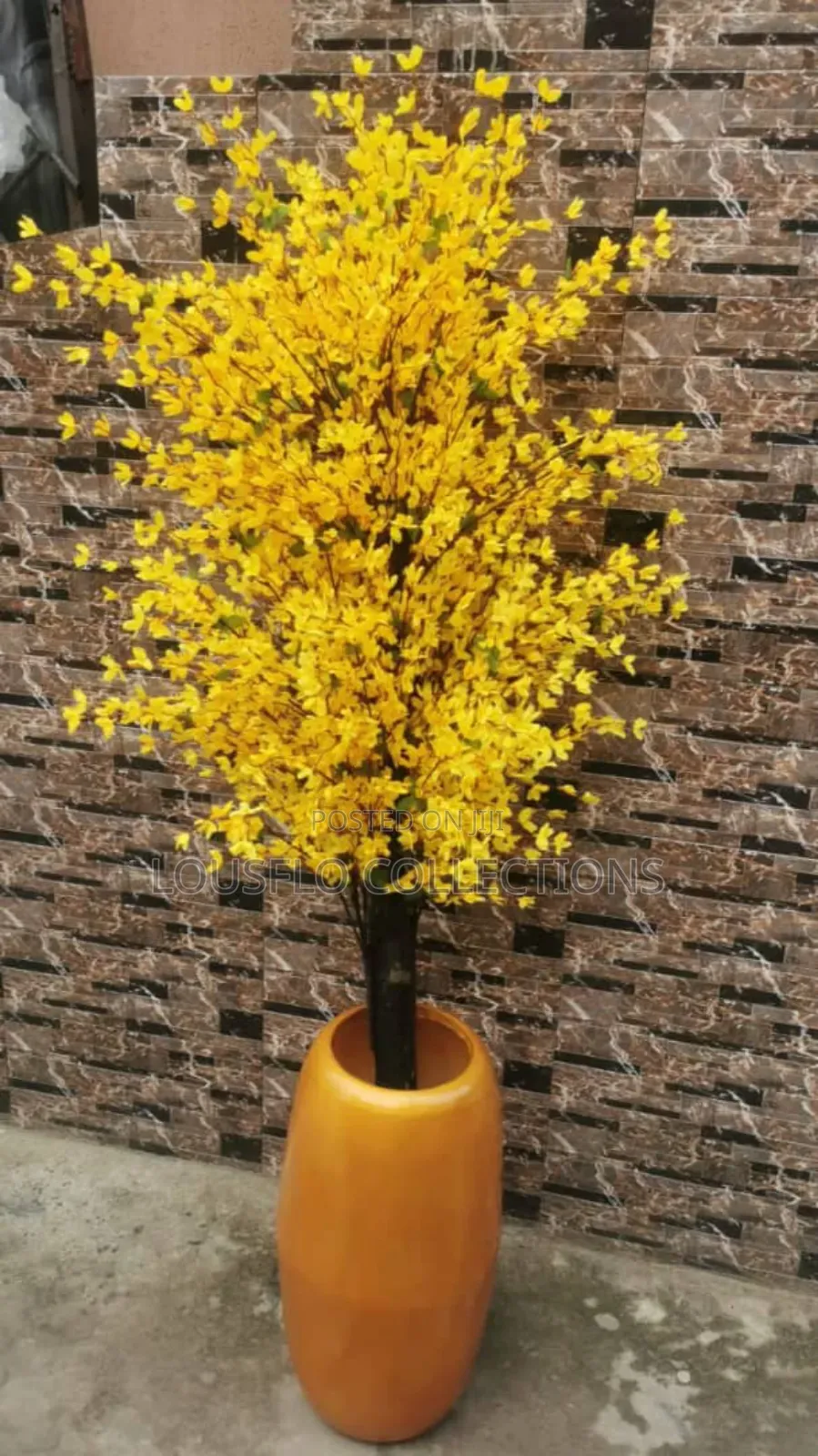 Quality Flower Plants With Quality Pot