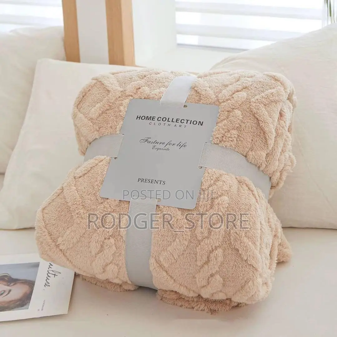 Throw Blanket 200x230cm Available in 4 Colors Fit 6x6 Bed