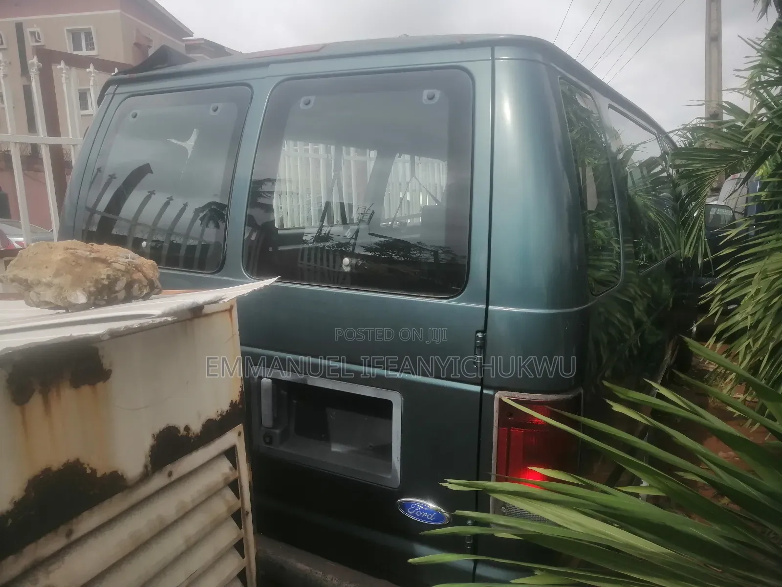 Ford Econovan 2006 Green