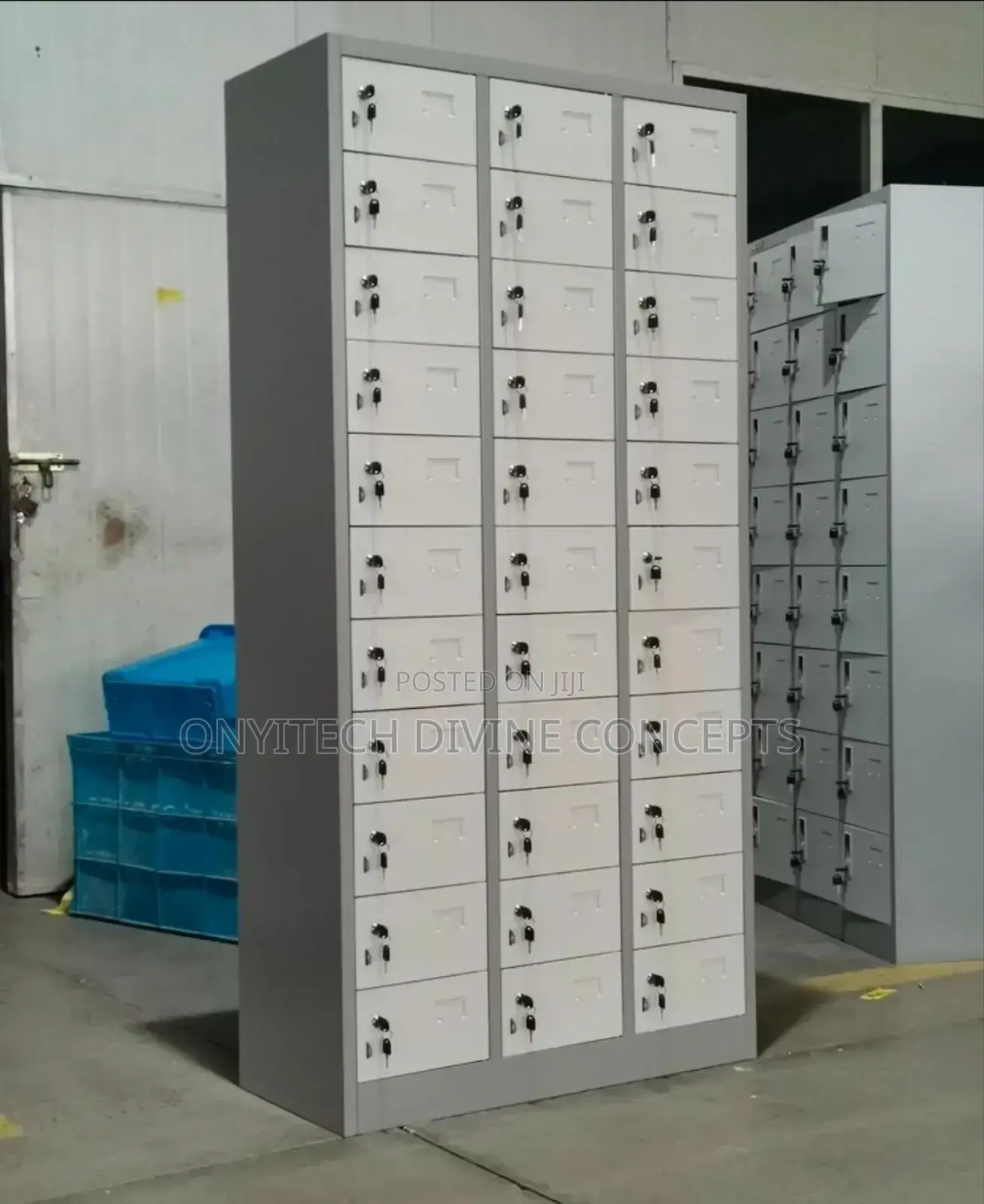 33 Doors Metal Locker
