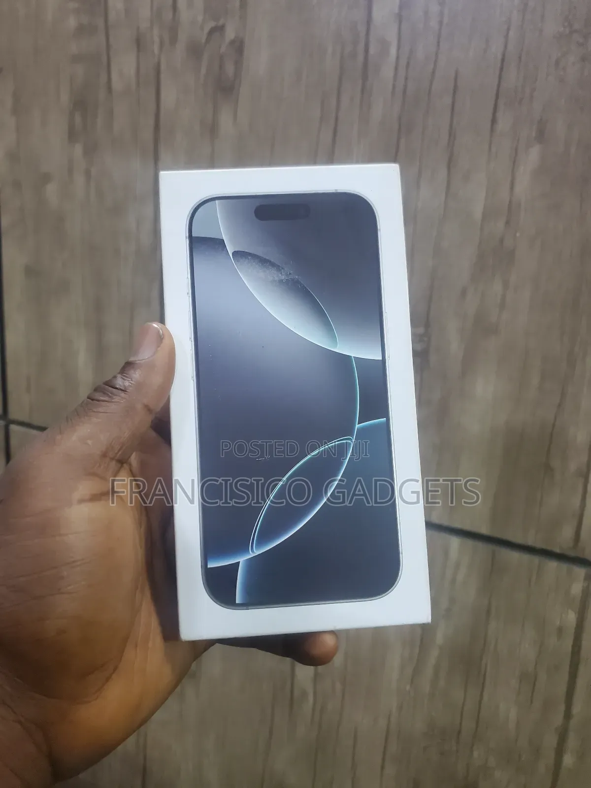 New Apple iPhone 16 Pro 256 GB Silver