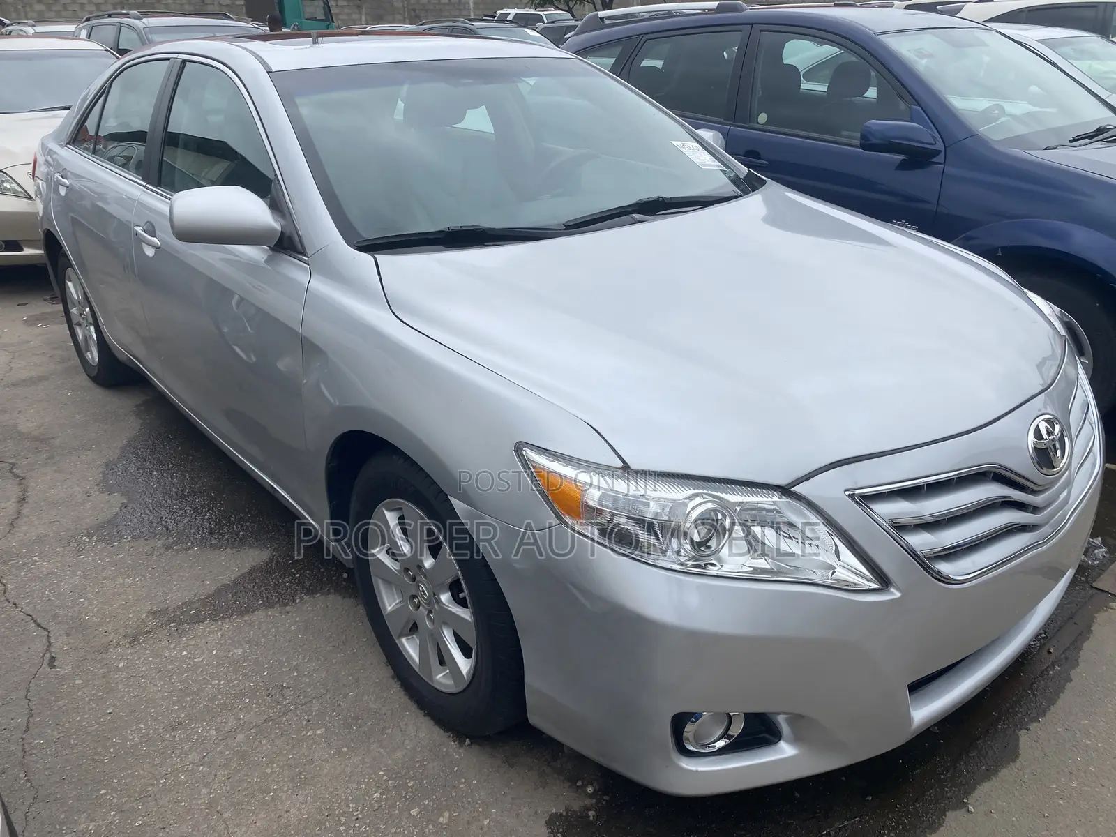 Toyota Camry XLE V6 4dr Sedan (3.5L 6cyl 6AM) 2009 Silver