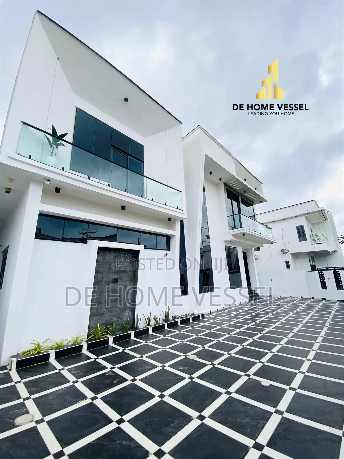 5bdrm Duplex in Ajah for sale